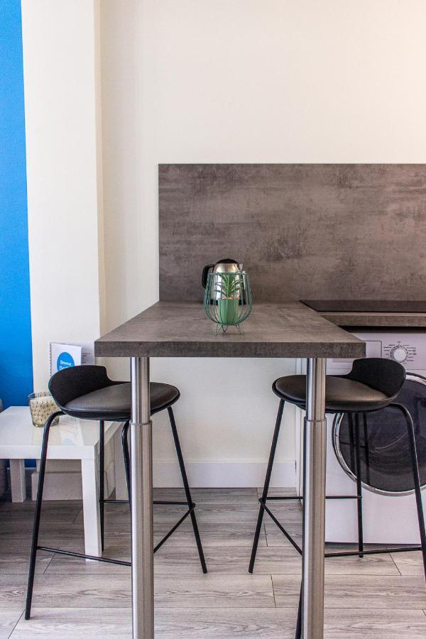 Apartamento Maisonnette Avec Jardin, Parc Du Chene Bron Exterior foto